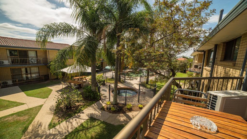 Jadon Place Holiday Apartments Gold Coast Exterior photo